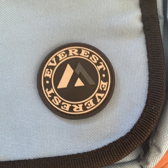 Everest Light Blue Messenger Crossbody Bag backpack Book Bag & school supplies - Picture 3 of 13